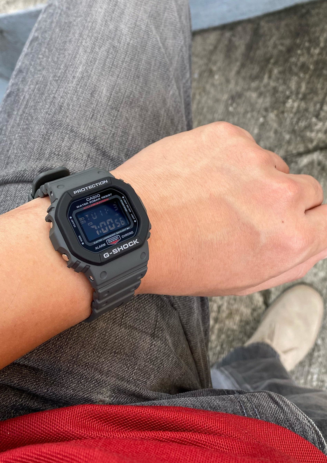 ساعت مچی مردانه کاسیو casio اورجینال مدل DW-5610SU-8DR