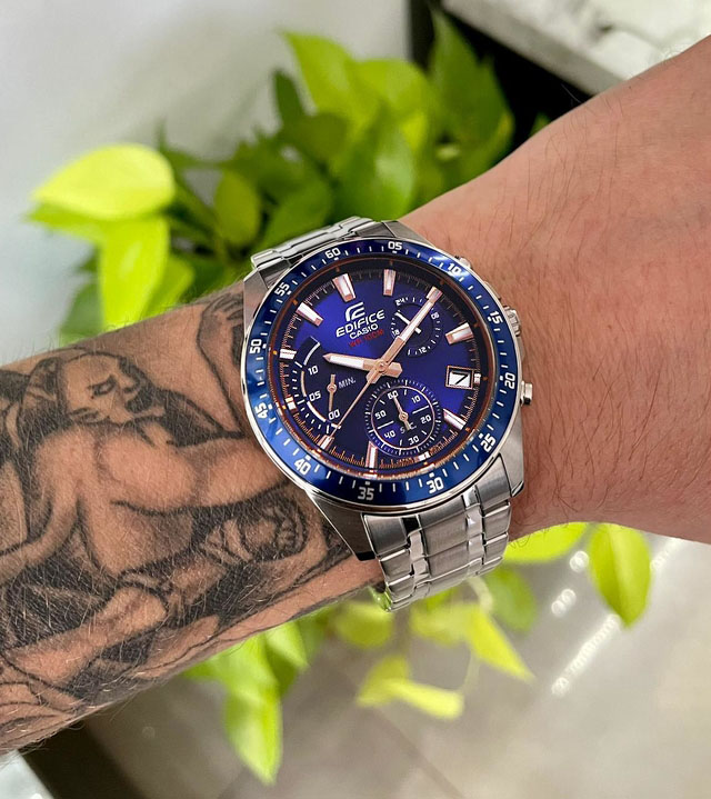 ساعت مچی مردانه کاسیو ادیفایس casio edifice اورجینال مدل EFV-540D-2AVUDF