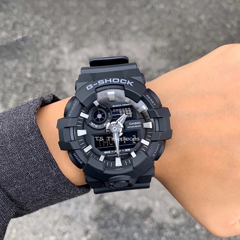 ساعت مچی مردانه کاسیو casio اورجینال مدل GA-700-1BDR