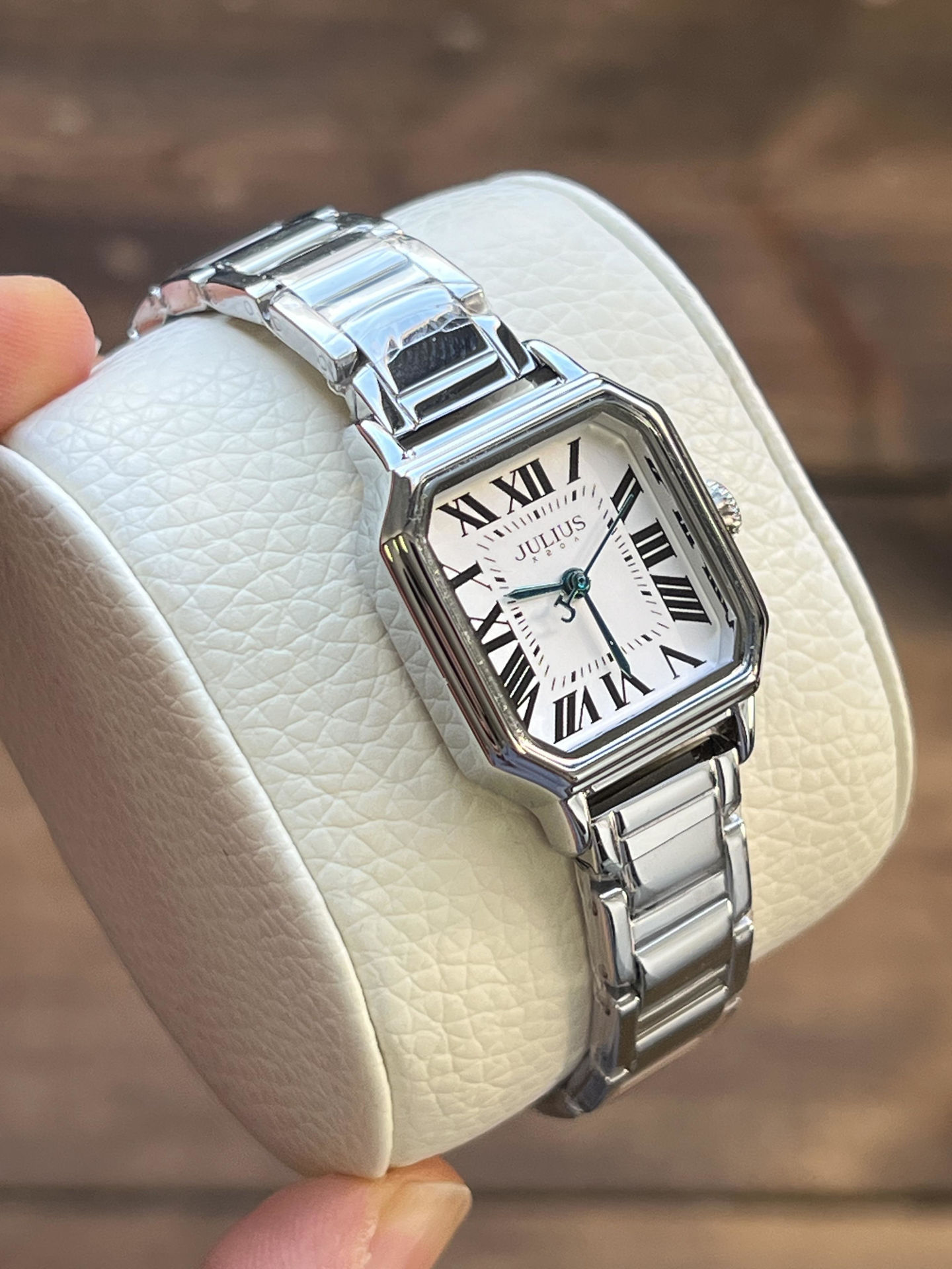 ساعت مچي زنانه بند فلزي جوليوس مدل JA-1546A