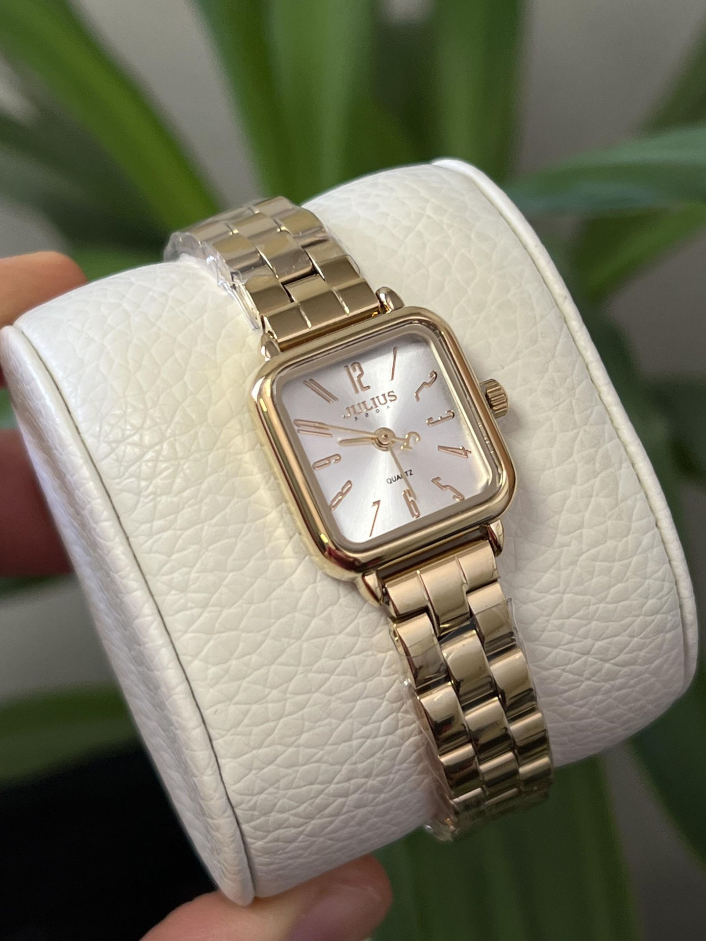 ساعت مچي زنانه قاب مربعي جوليوس مدل JA-1415B