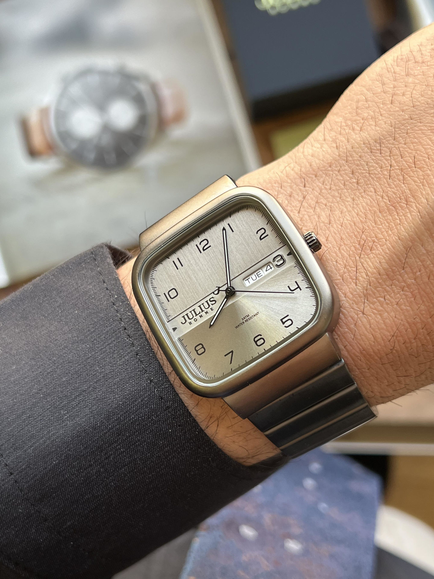 ساعت مچي مردانه قاب مربعي جوليوس مدل JAH-141B