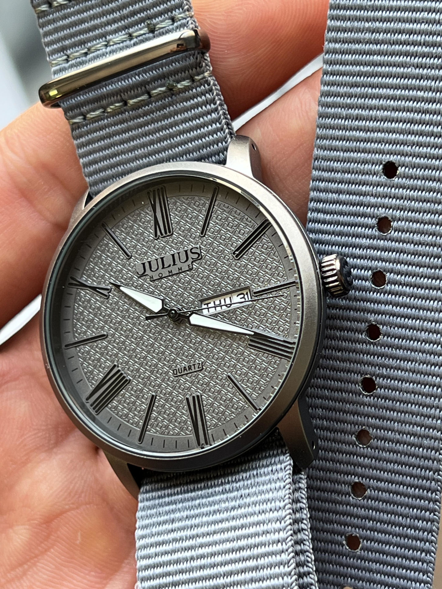 ساعت مچي مردانه بند برزنتي جوليوس مدل JAH-124C