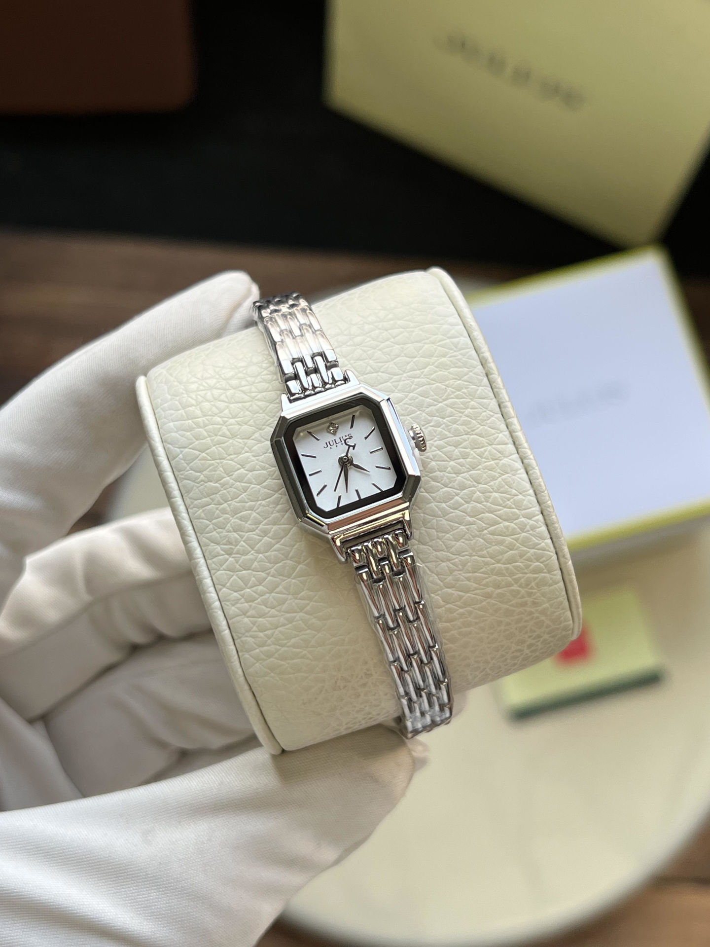 ساعت مچي زنانه قاب مربعي جوليوس مدل JA-1454A