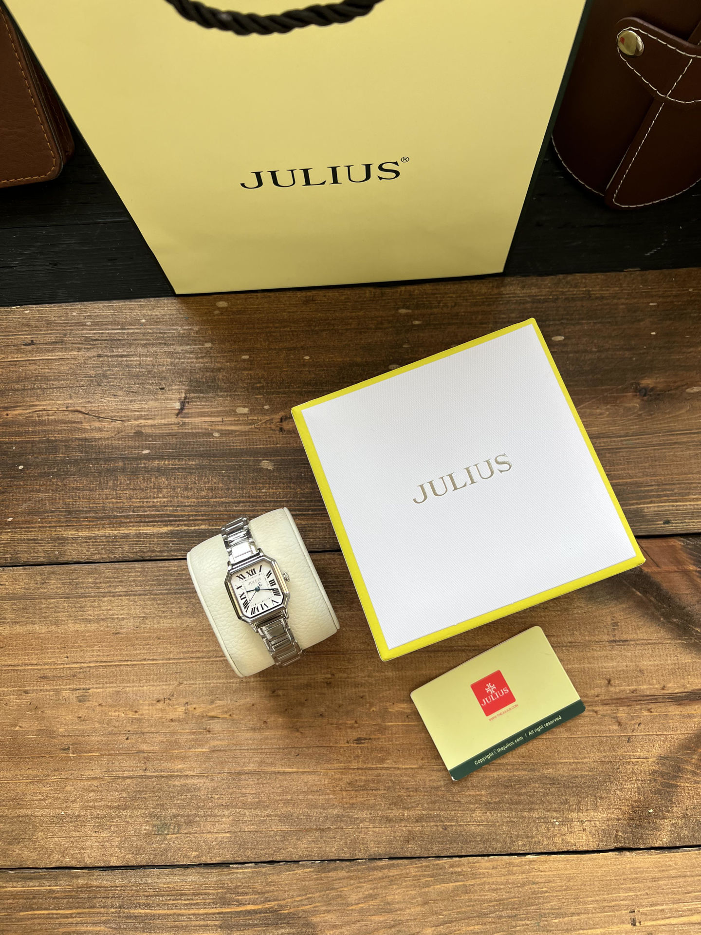 ساعت مچي زنانه بند فلزي جوليوس مدل JA-1546A