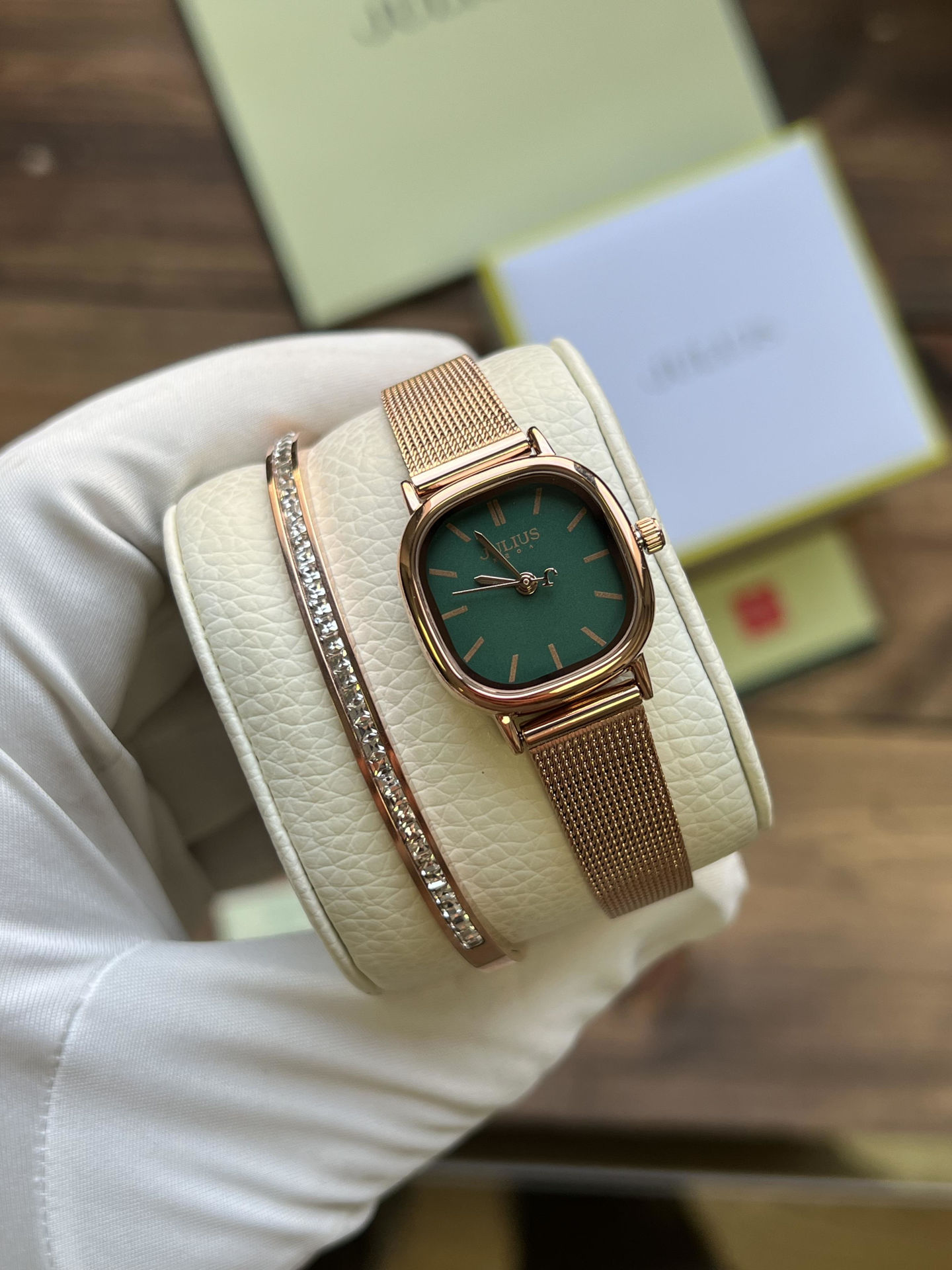 ساعت مچي بند حصيري زنانه جوليوس مدل JA-1360C