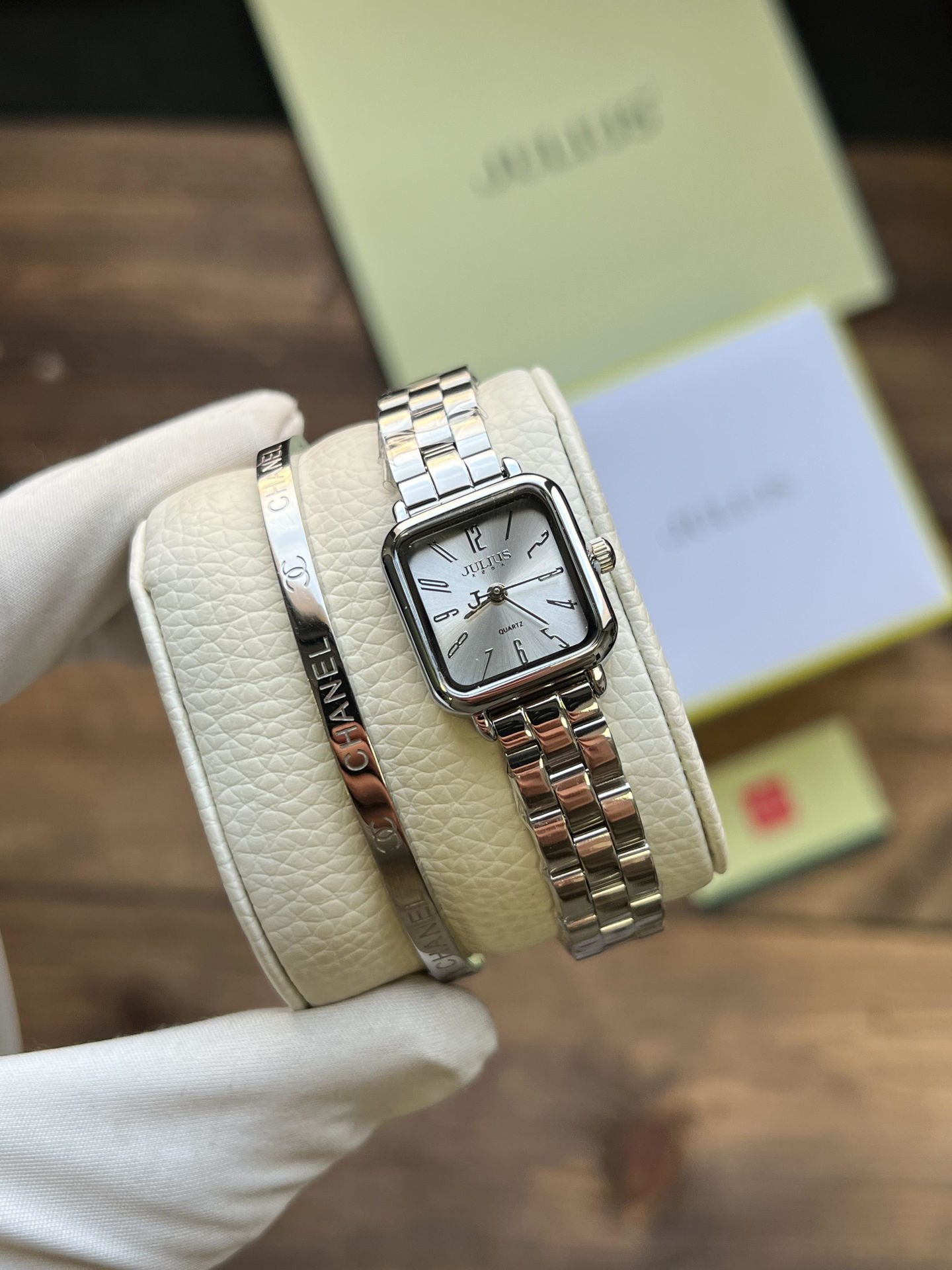 ساعت مچي زنانه قاب مربعي جوليوس مدل JA-1415A