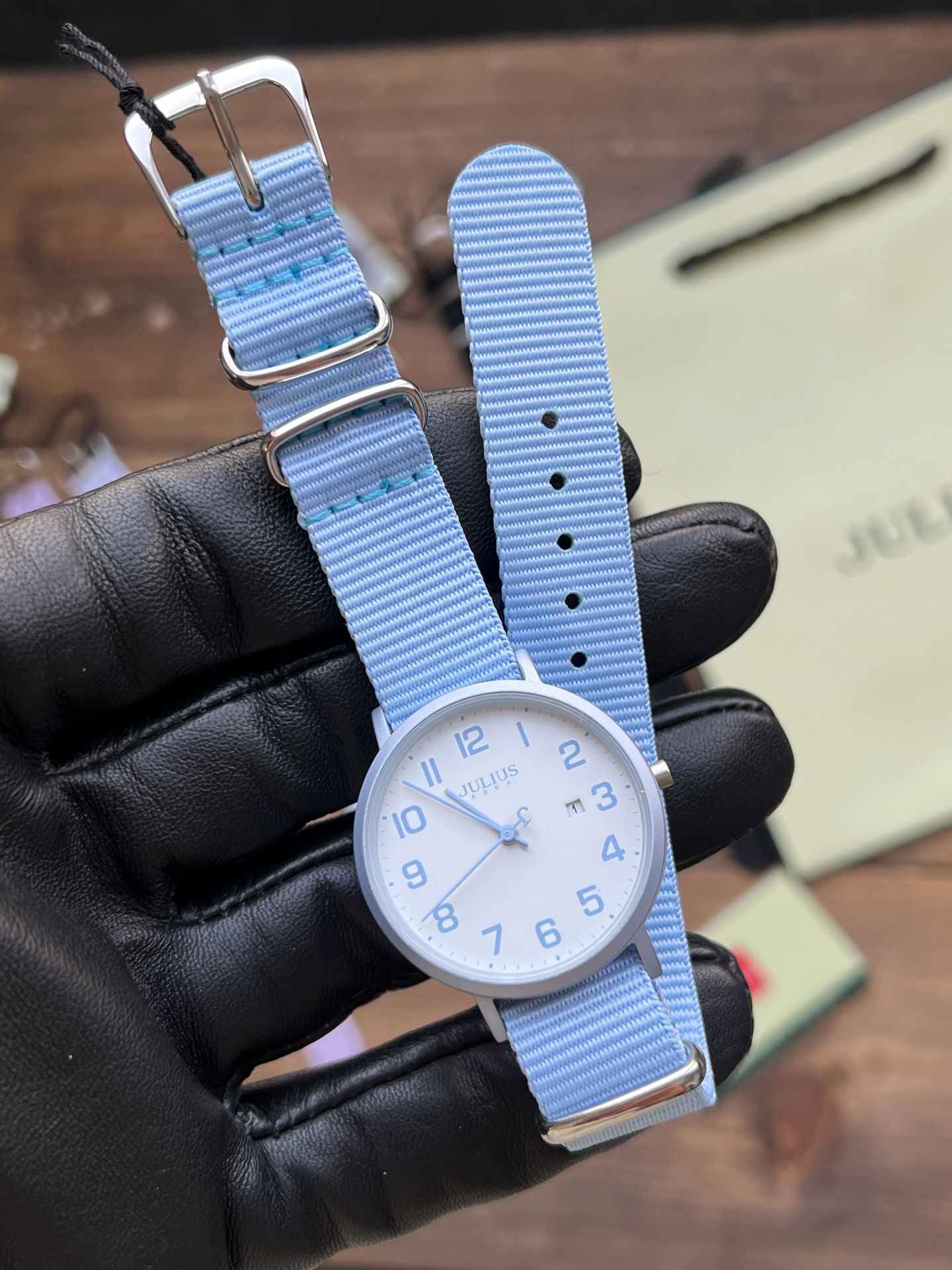 ساعت مچي زنانه بند برزنتي جوليوس مدل JA-1552E