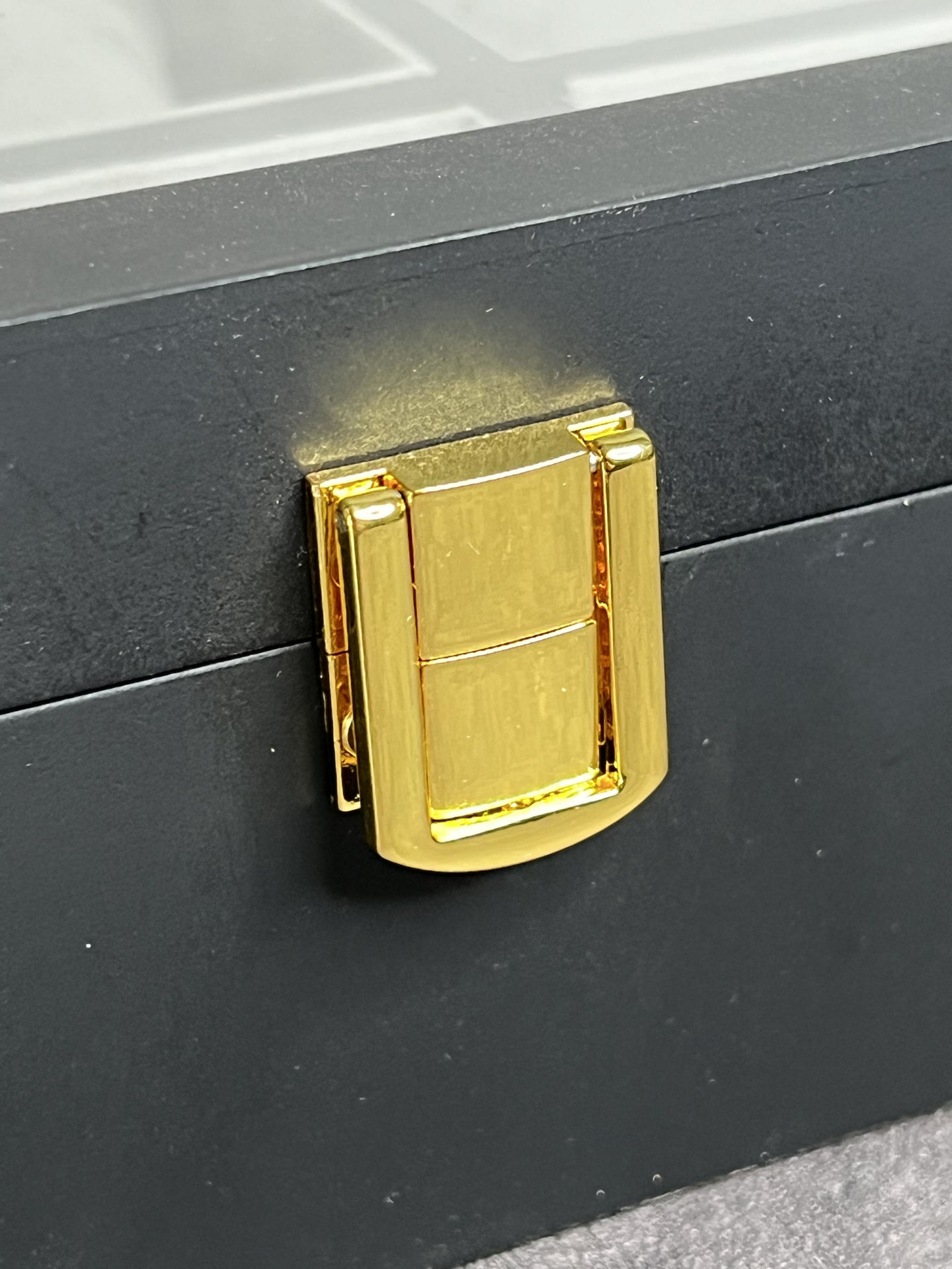 باکس ساده simple اورجینال b130