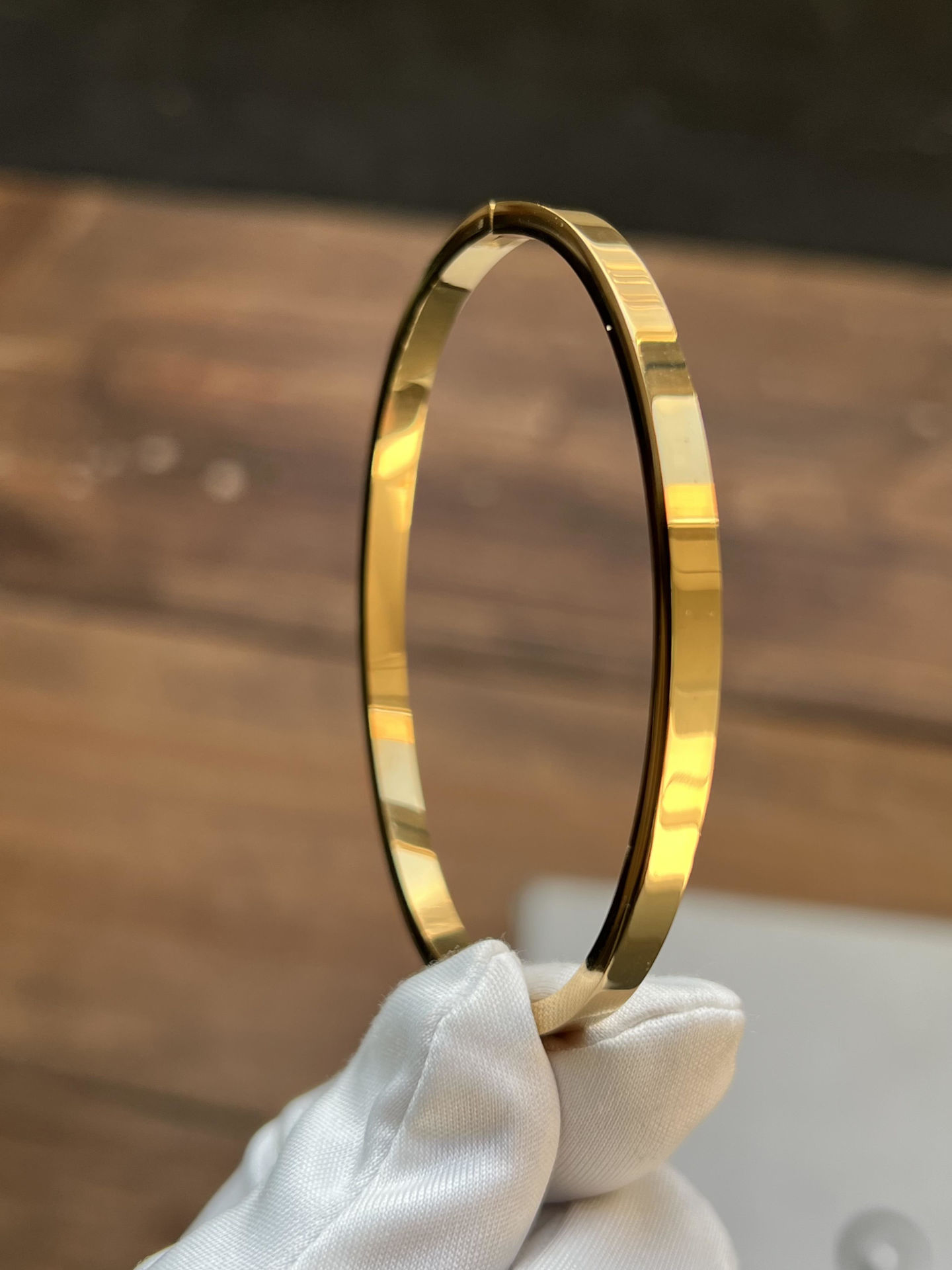 دستبند زنانه جولیوس مدل d201