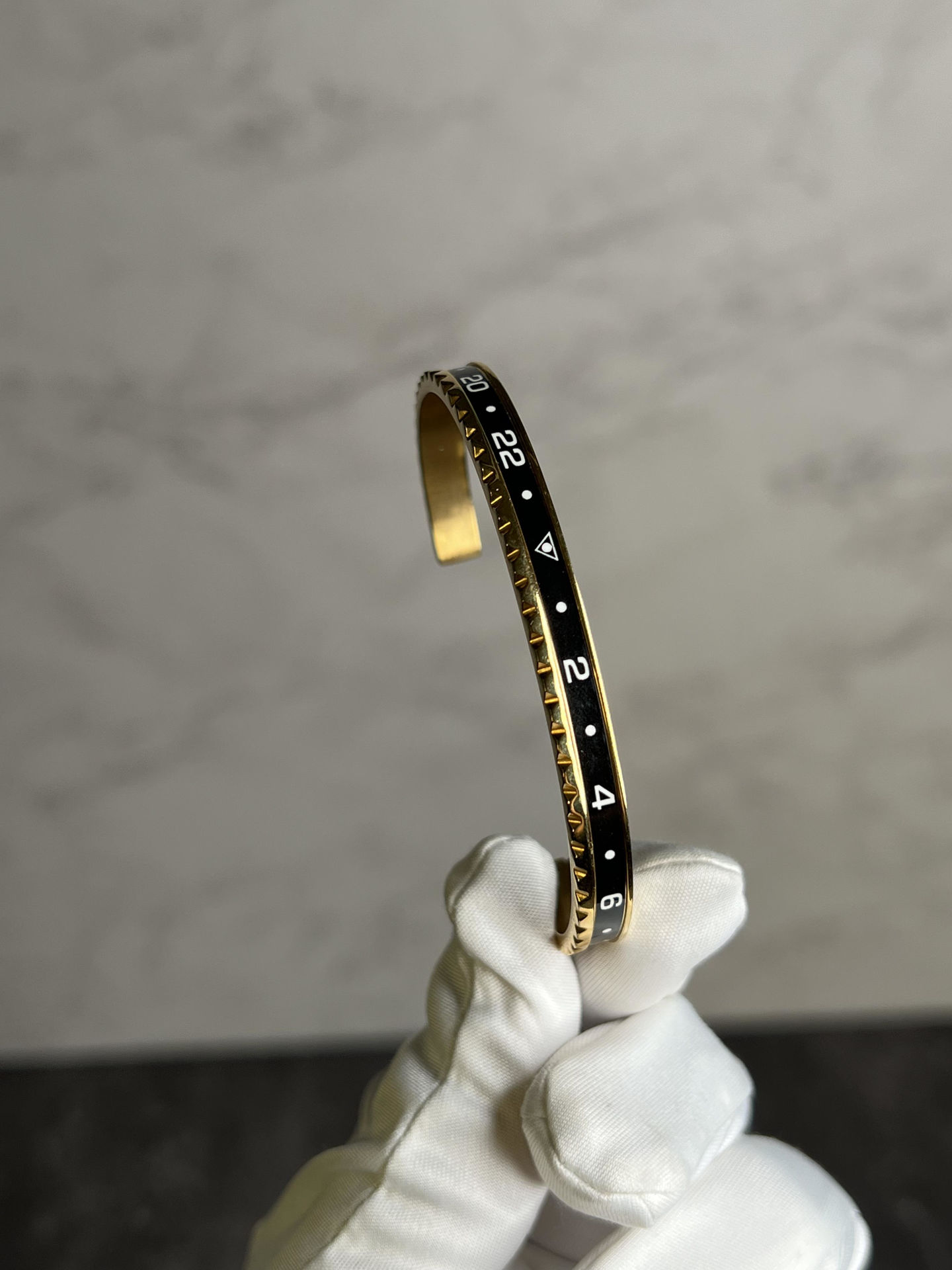 دستبند زنانه مدل d203