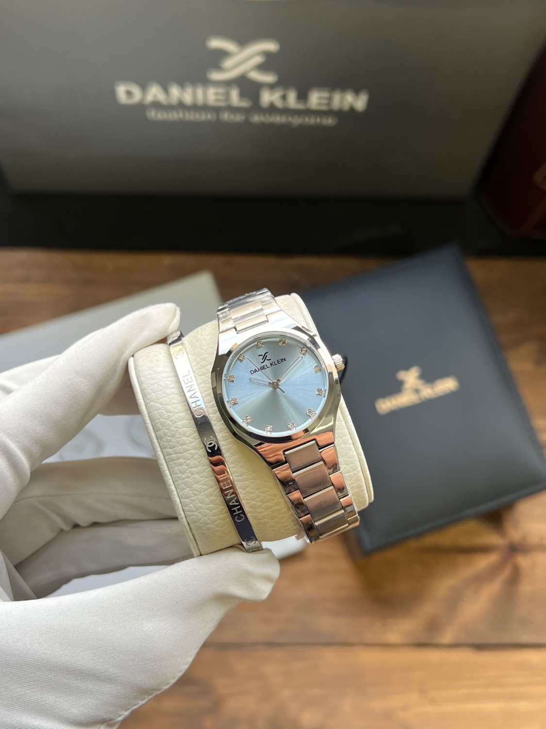 ساعت مچی زنانه دنیل کلین daniel klein اورجینال مدل DK.1.13916-2