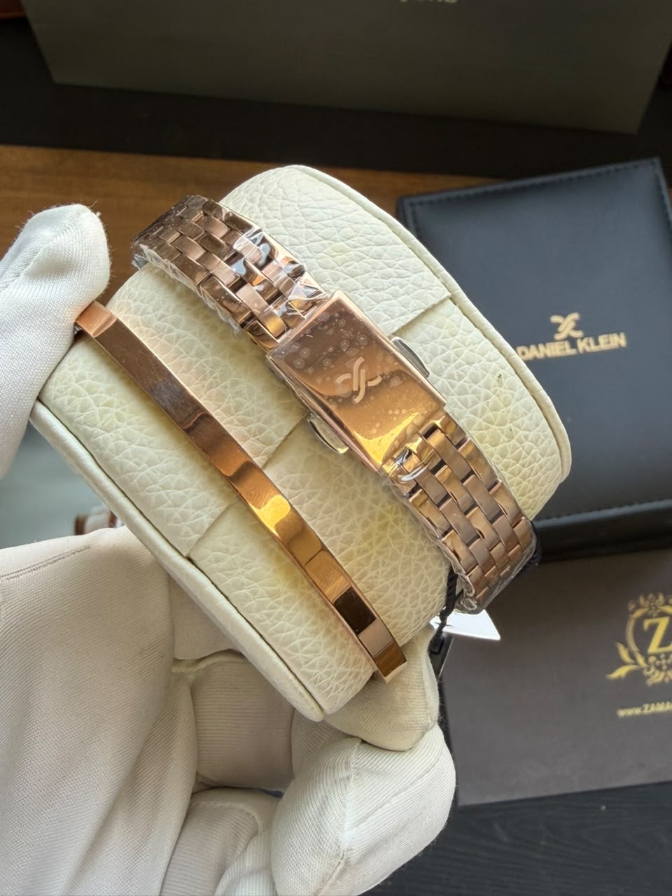ساعت مچی زنانه دنیل کلین daniel klein اورجینال مدل DK-1-14164-5