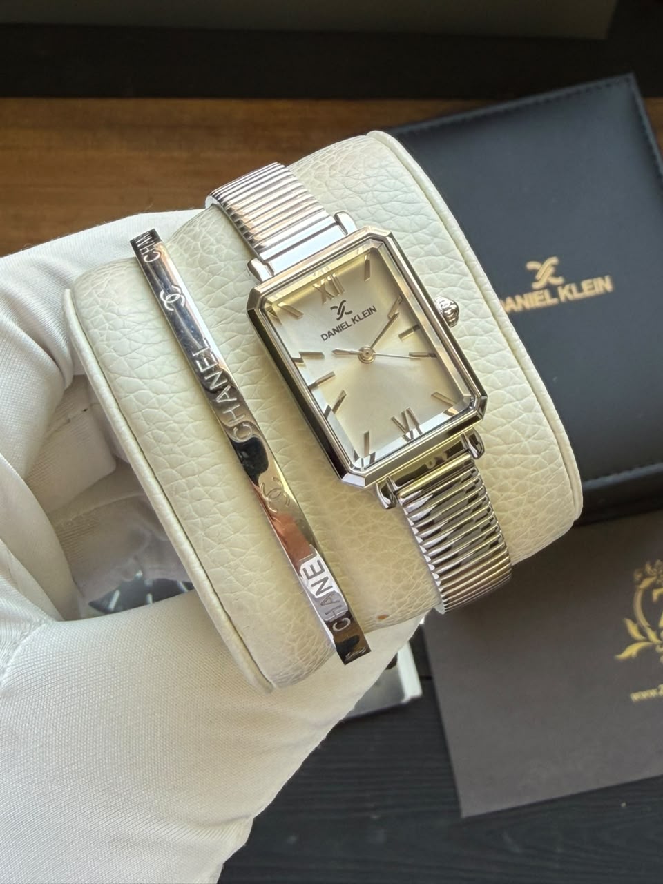 ساعت مچی زنانه دنیل کلین daniel klein اورجینال مدلDK-1-14264-1