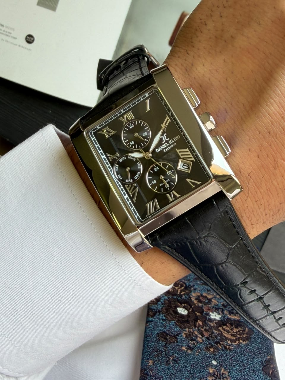 ساعت مچی مردانه دنیل کلین daniel klein اورجینال مدل DK-1-14249-2