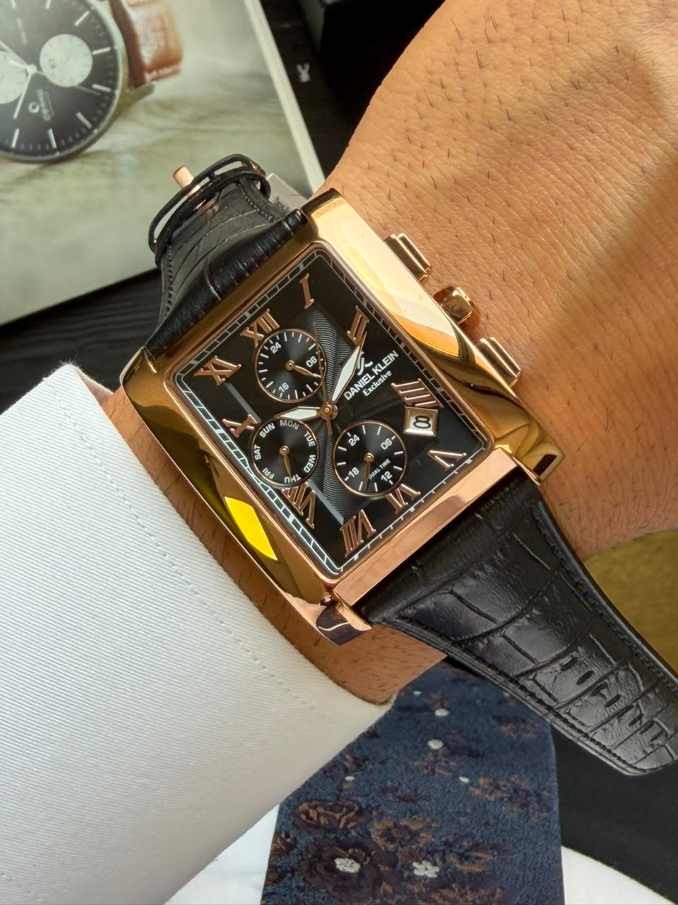 ساعت مچی مردانه دنیل کلین daniel klein اورجینال مدل DK-1-14249-4