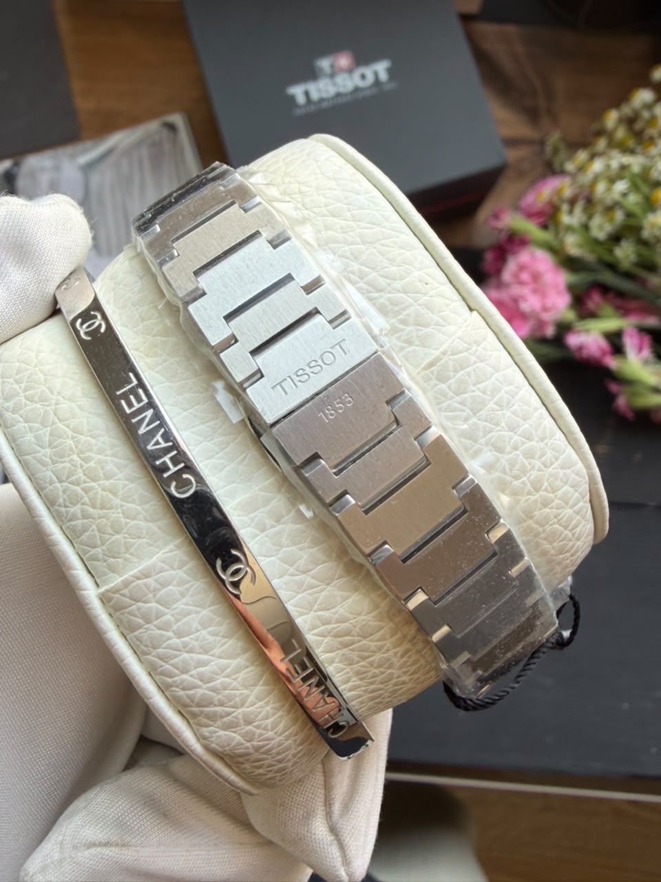 ساعت مچی زنانه تیسوت Tissot اورجینال مدل T137.010.11.351.00