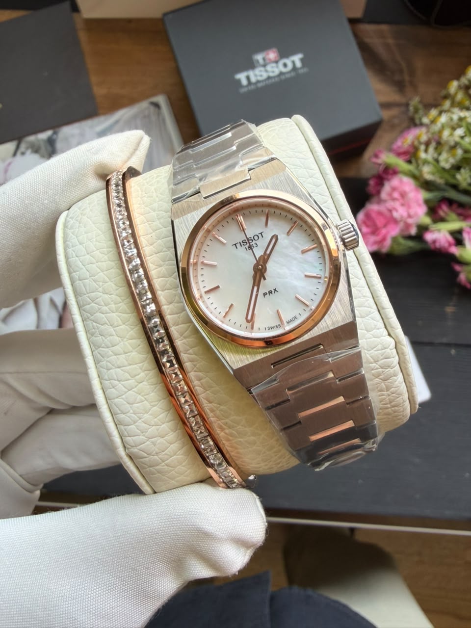 ساعت مچی زنانه تیسوت Tissot اورجینال مدل  T137.010.21.111.00