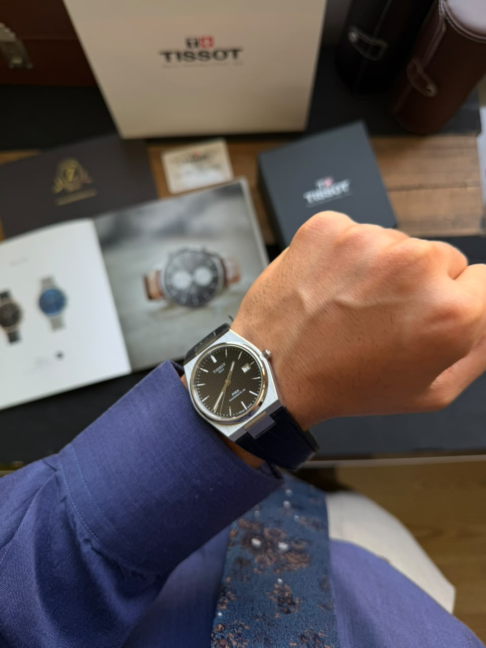 ساعت مچی مردانه تیسوت Tissot اورجینال مدل T137.407.16.051.00