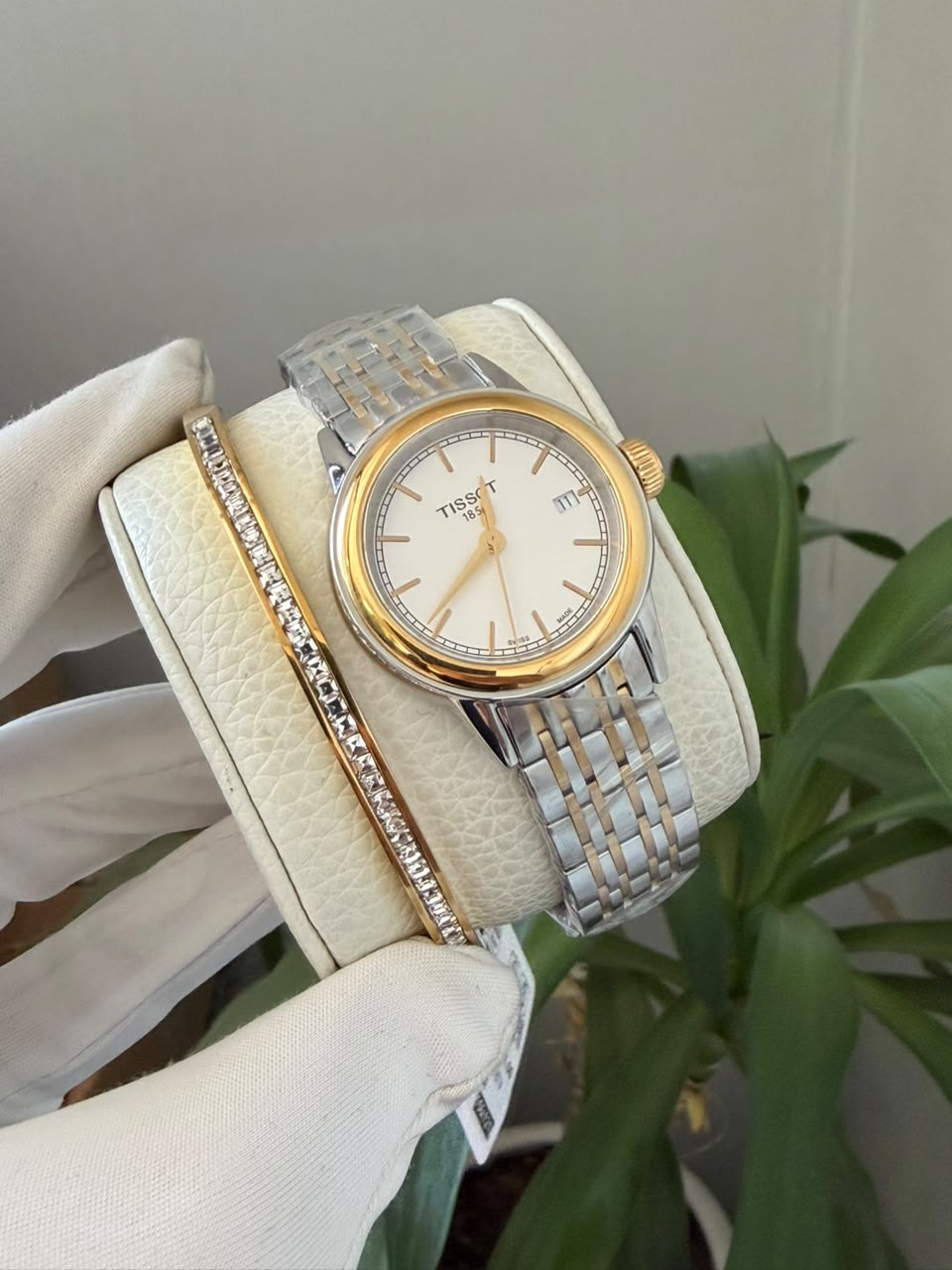 ساعت مچی زنانه تیسوت Tissot اورجینال مدل T085.210.22.011.00