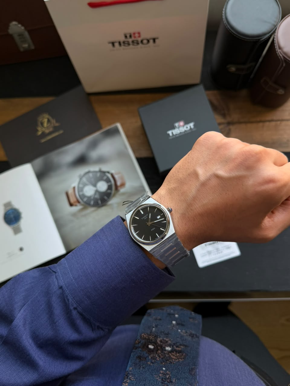 ساعت مچی مردانه تیسوت Tissot اورجینال مدل T137.410.11.051.00