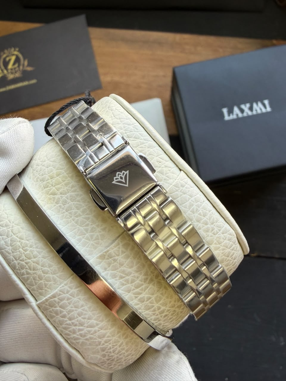 ساعت مچی زنانه لاکسمی LAXMI اورجینال مدل LA-8141-3L