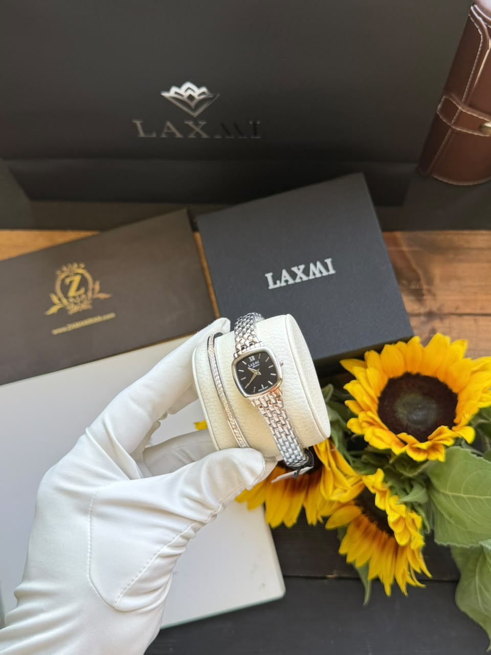 ساعت مچی زنانه لاکسمی LAXMI اورجینال مدل LA-8174-7