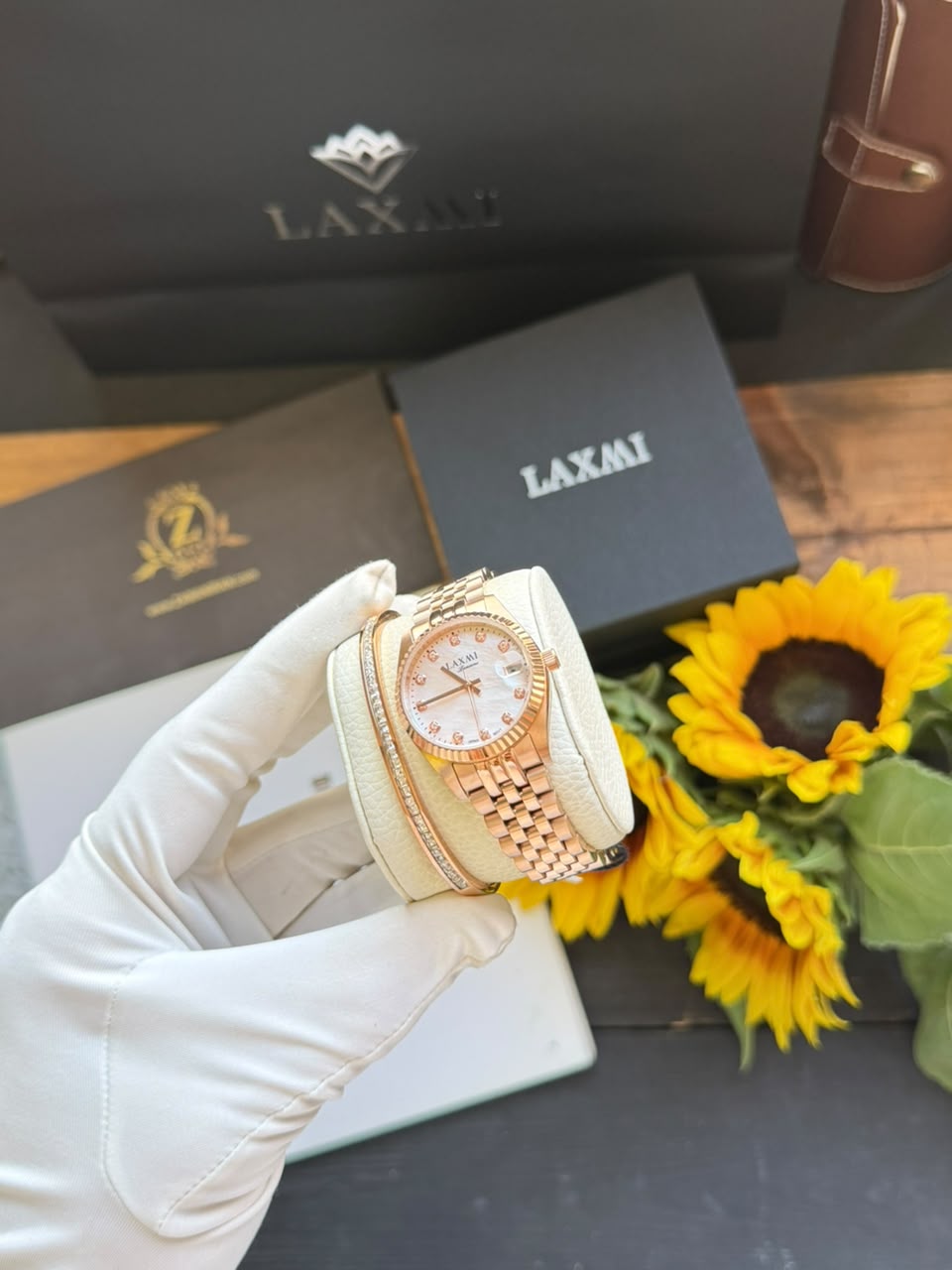 ساعت مچی زنانه لاکسمی LAXMI اورجینال مدل LA-8145-5