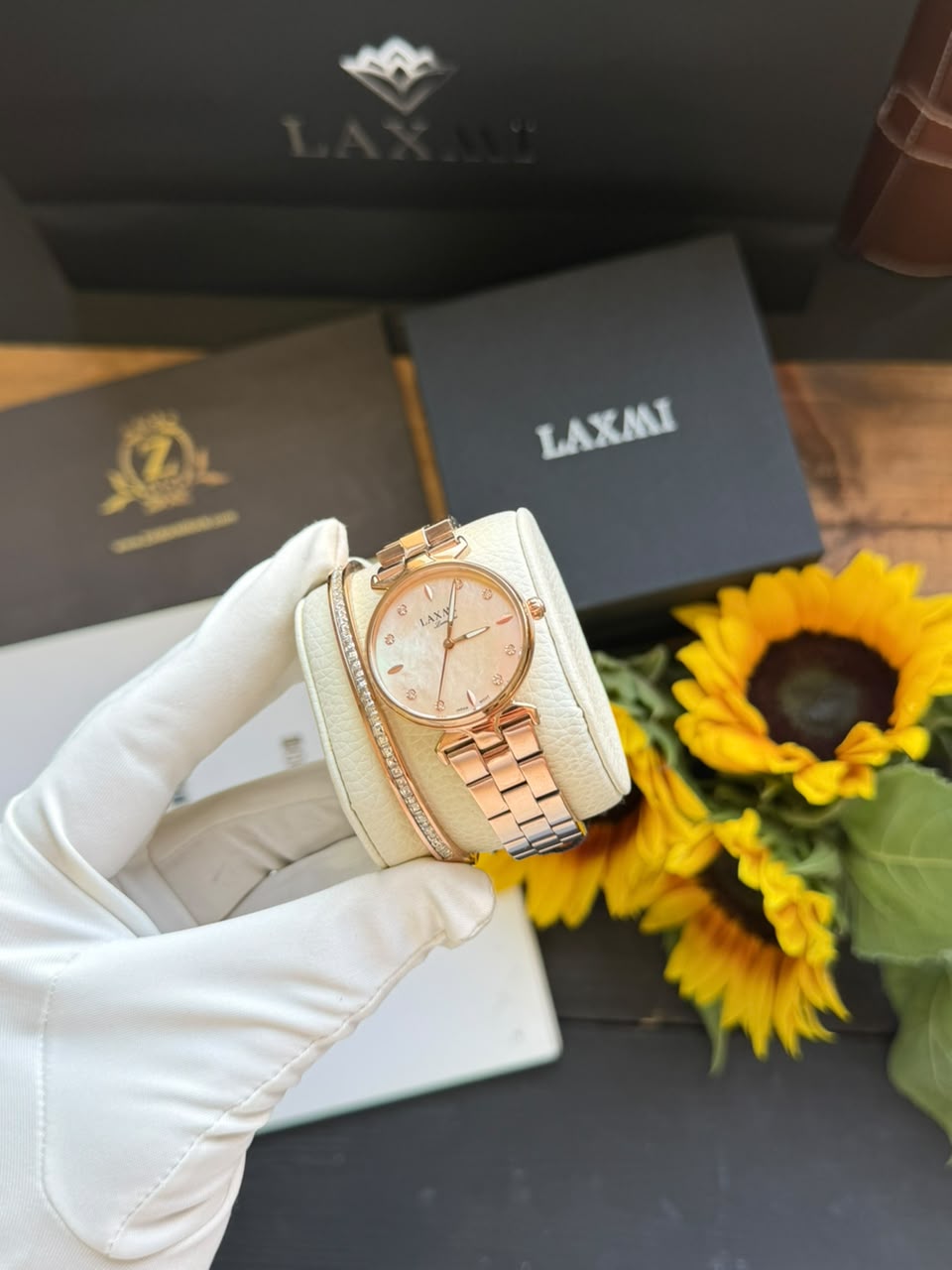 ساعت مچی زنانه لاکسمی LAXMI اورجینال مدل LA-8144-2