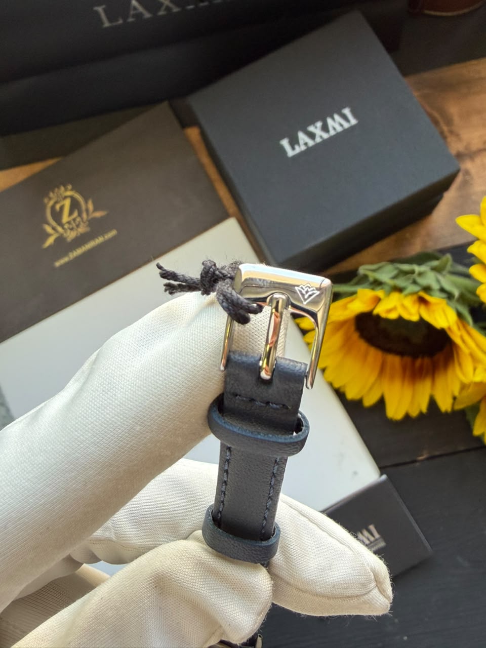 ساعت مچی زنانه لاکسمی LAXMI اورجینال مدل LA-8233-5