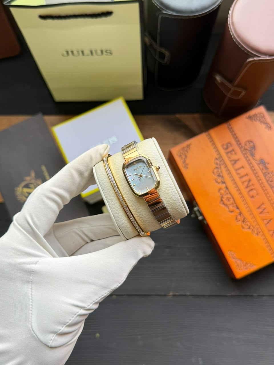 ساعت مچي زنانه اورجینال جوليوس مدل JA-1509C
